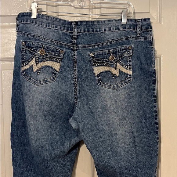 VSH Classic Blue Women's Cropped Jeans 16 women’s - Picture 6 of 7